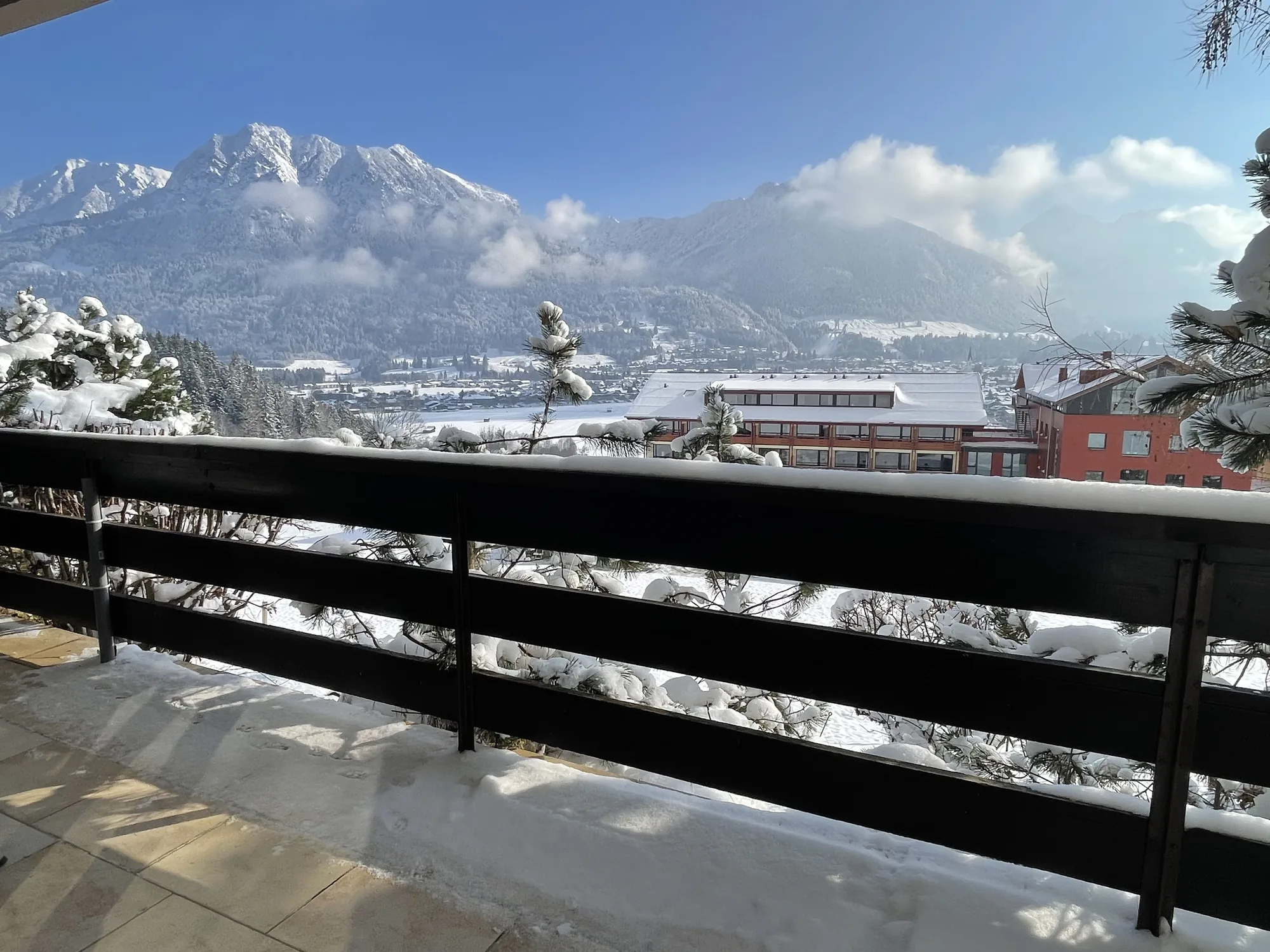 Eckbalkon im Winter